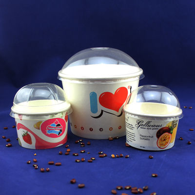 Una sola porción para llevar, helados, yogur, vasos de papel con tapa de plástico.