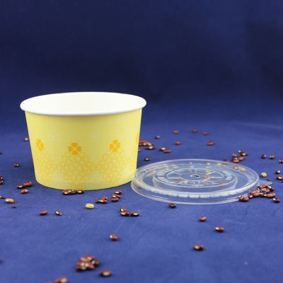 Una sola porción para llevar, helados, yogur, vasos de papel con tapa de plástico.