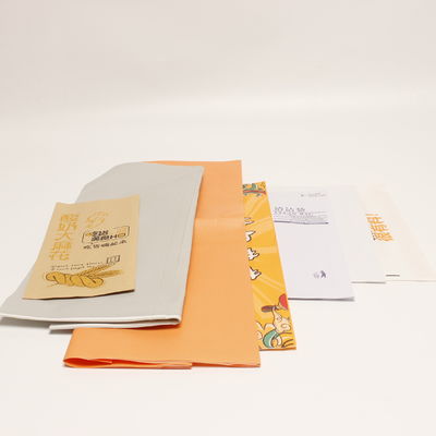 Servilletas de papel cuadrado para las fiestas.
